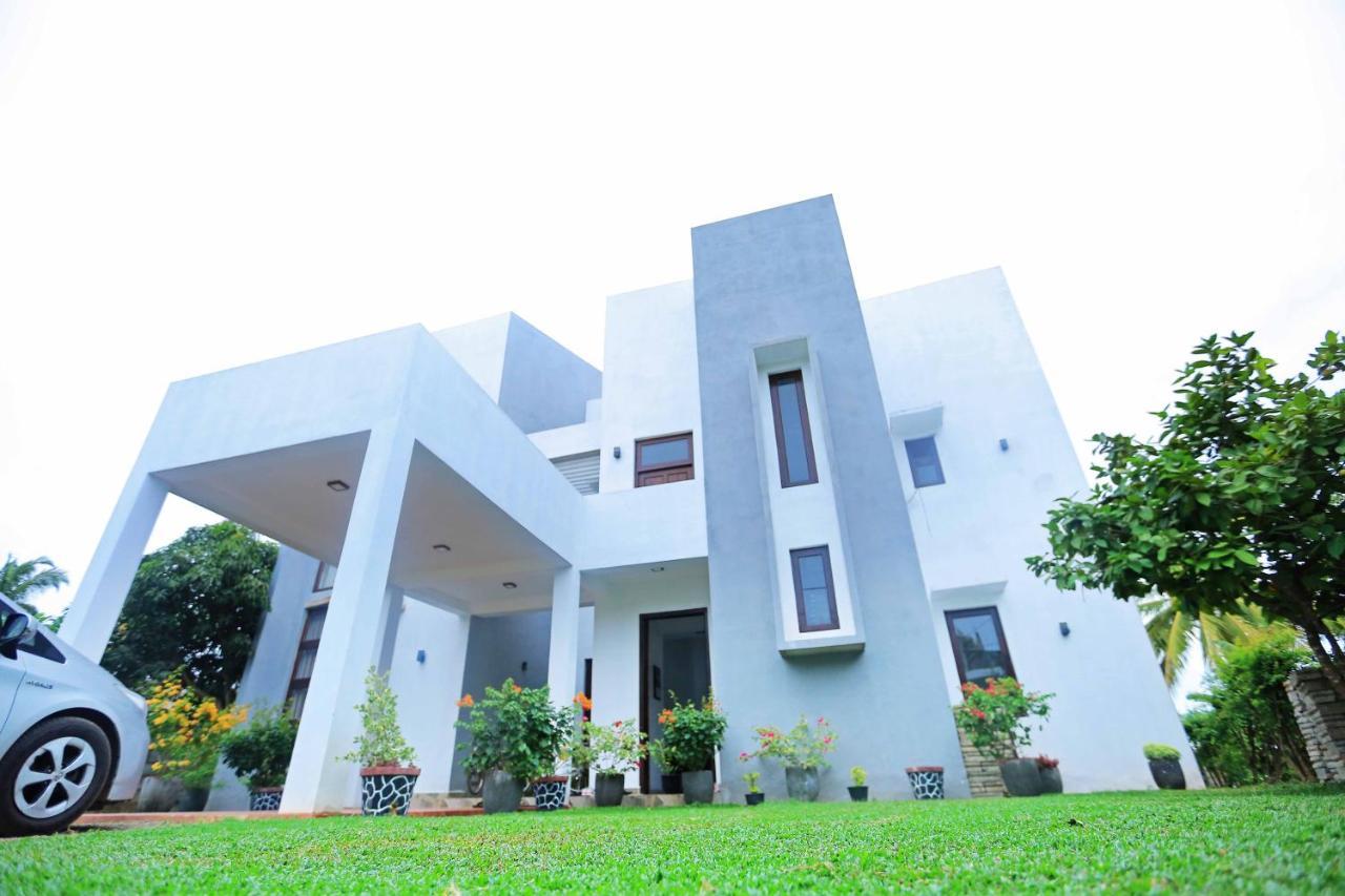 Serene View Tourist Rest Hotel Anuradhapura Exterior foto